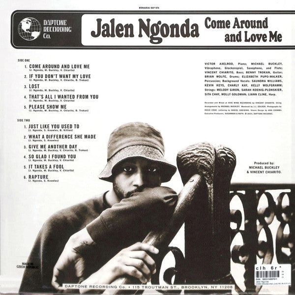 Jalen Ngonda – COME AROUND AND LOVE ME – achterkant hoes