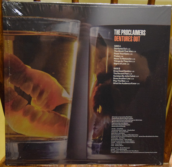 The Proclaimers – DENTURES OUT – achterkant hoes
